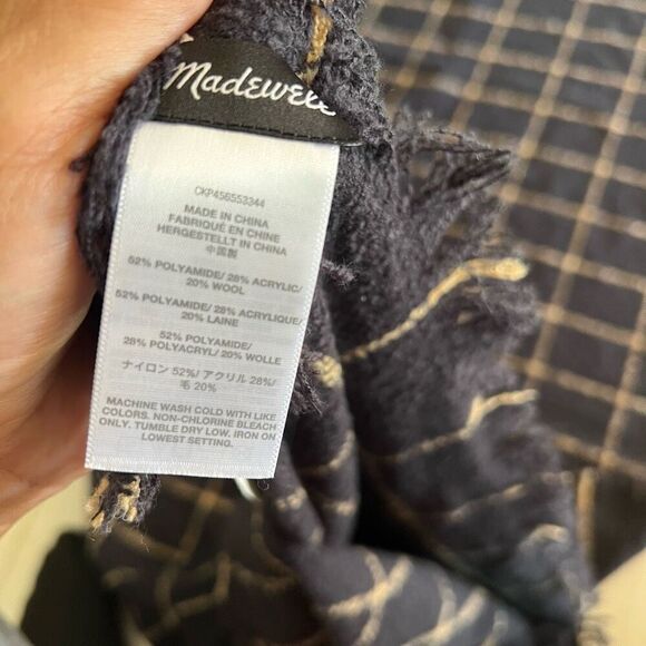 Madewell women scarves - Picture 7 of 7